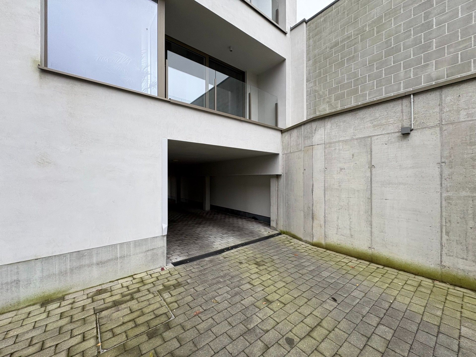 Garage te huur in centrum Waregem foto 4