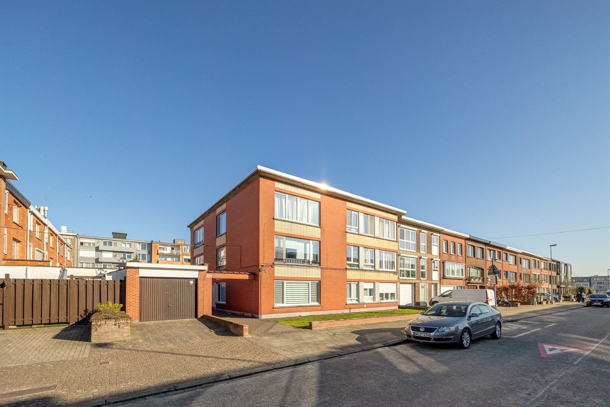 Verhuurd investeringsappartement met 2 slaapkamers foto 2