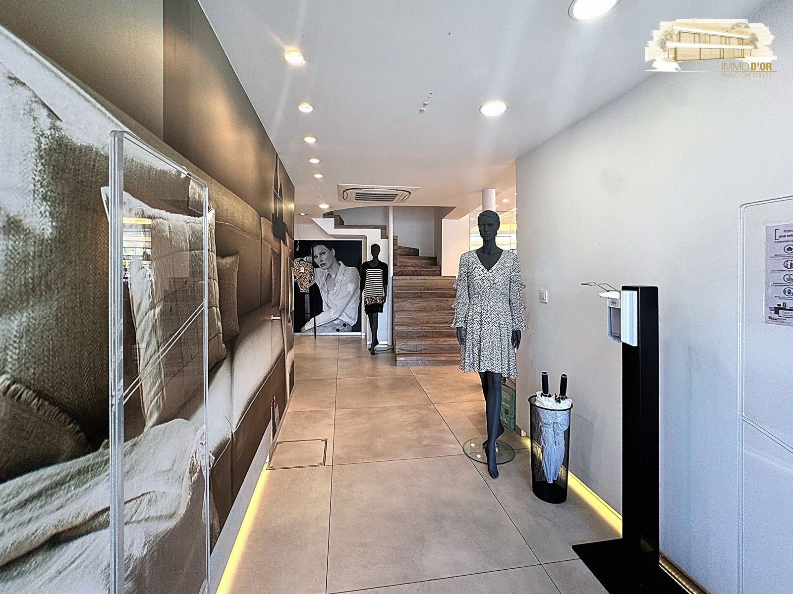 Lichtrijke handelsruimte op toplocatie! foto 9