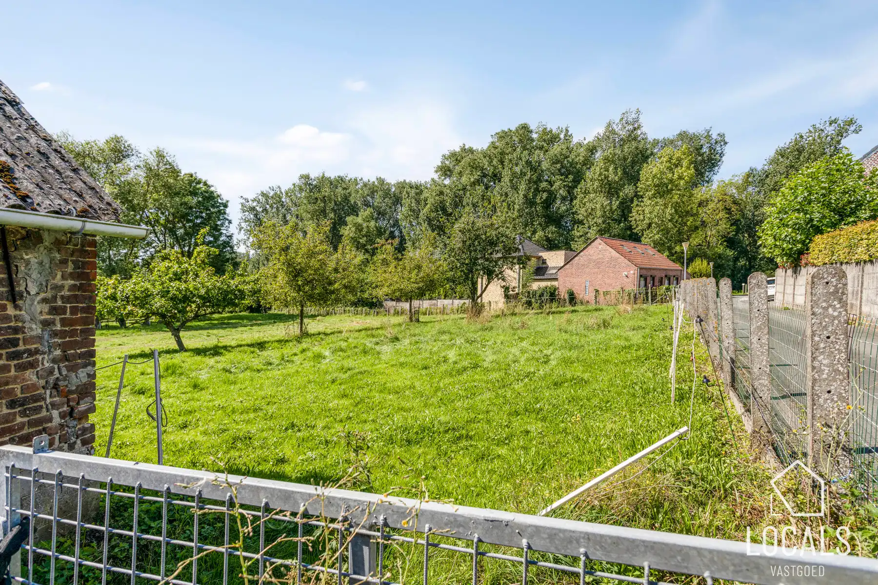 Prachtig gelegen, zuidgerichte bouwgrond met vergunning! foto 5