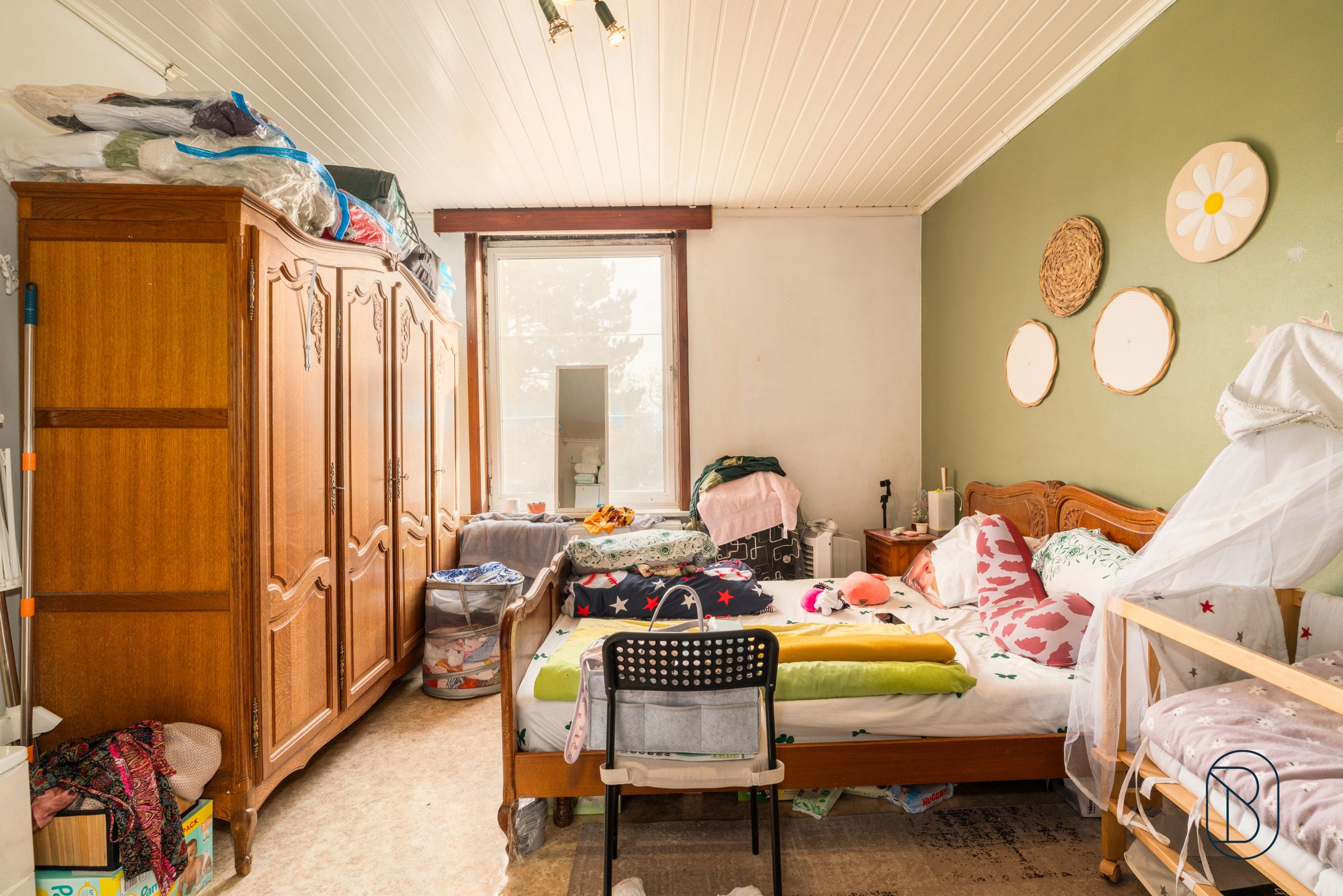 Topgelegen opbrengsteigendom met garage en grote tuin foto 14