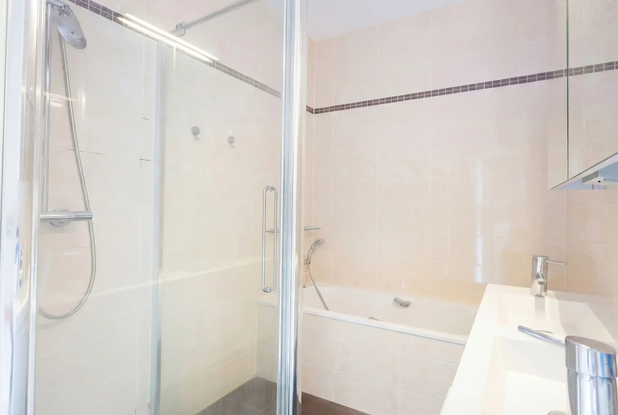 Wonen in Ukkel, vol licht en frisse lucht foto 14