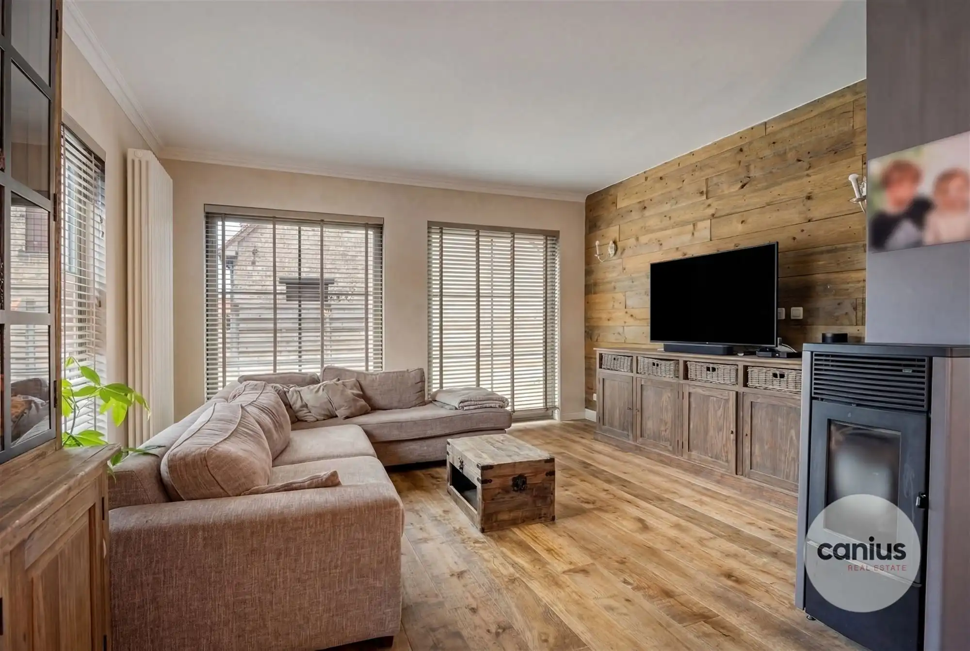 KNAPPE GELIJKVLOERSE WONING MET 4 SLAAPKAMERS foto 4