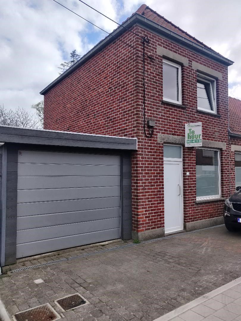 Woning met 2 slaapkamers en garage te Moorslede foto 1