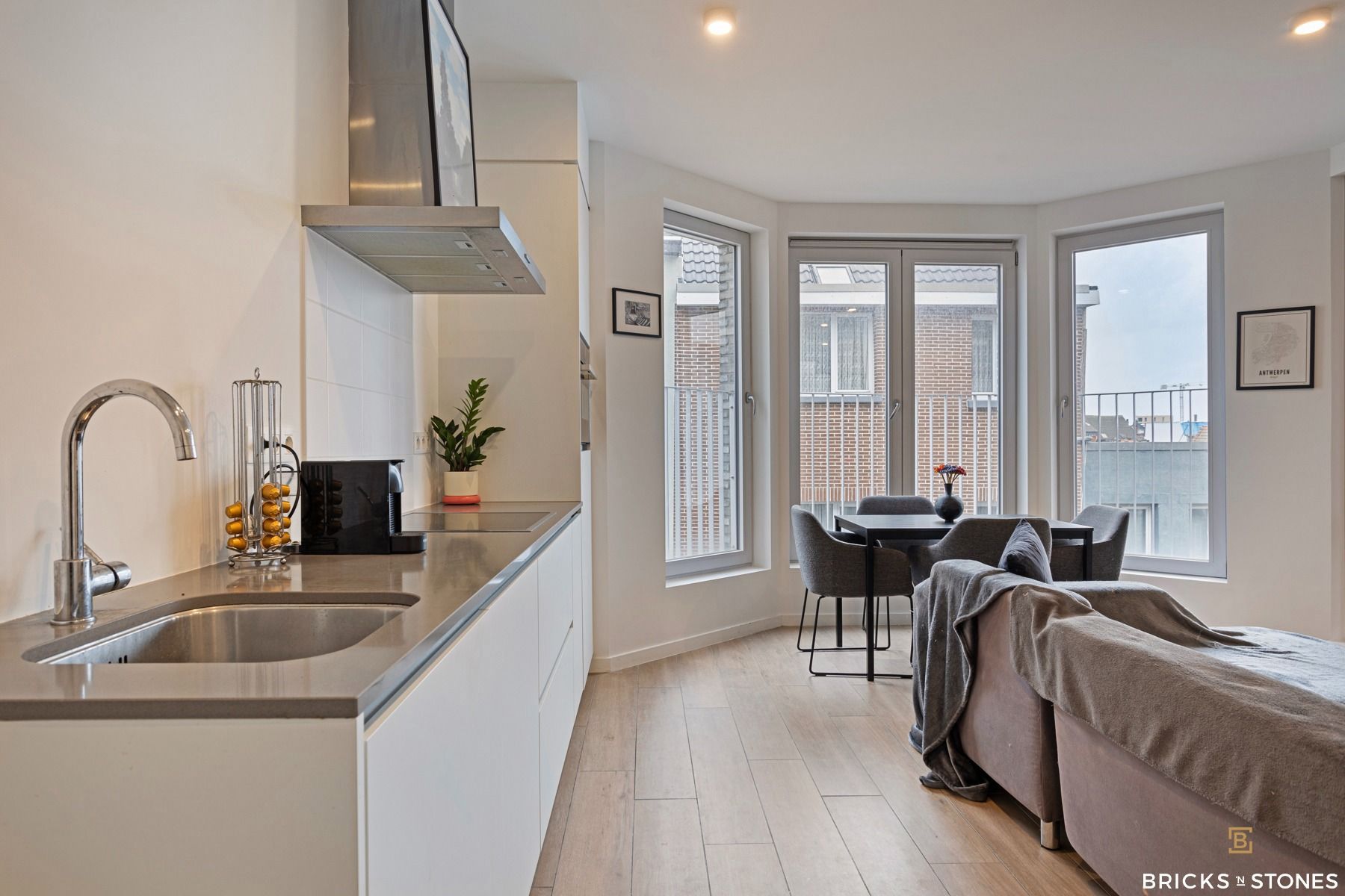 Knap 2-slaapkamer appartement met 2 terrassen foto 3