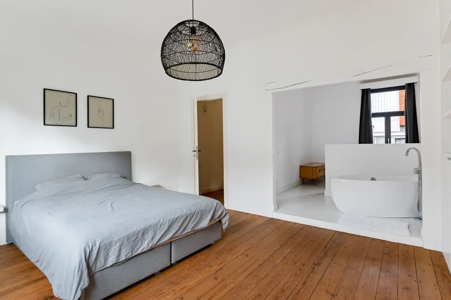 Ruime en instapklare gezinswoning met 4 slaapkamers in Wilrijk foto 10