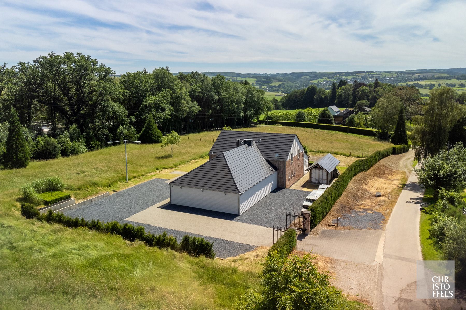 Charmant landhuis met zicht op de toppen van Baraque de Fraiture!  foto 18