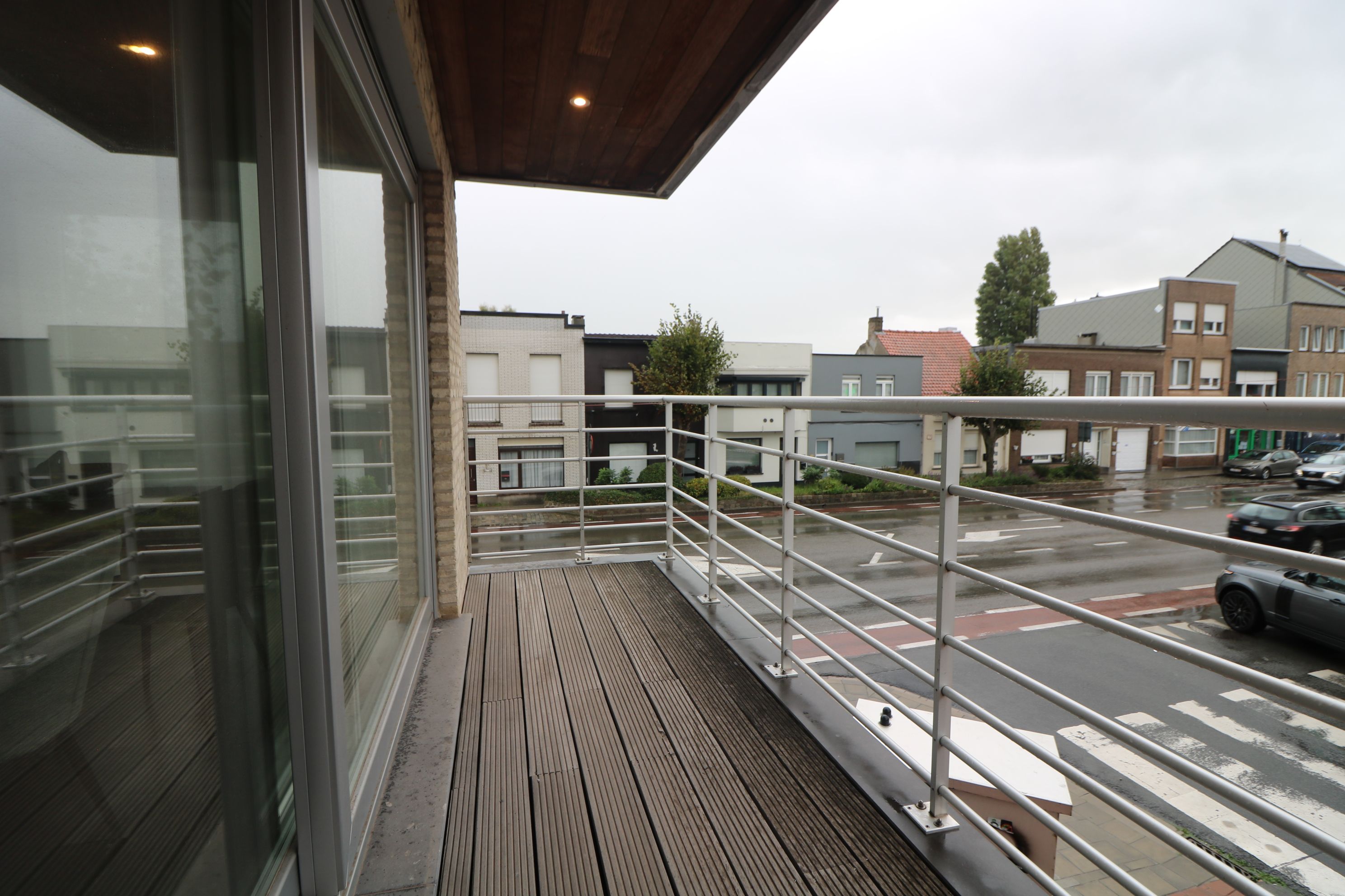 Recent 2 slaapkamerappartement op de eerste verdieping van residentie Travaly. foto 9