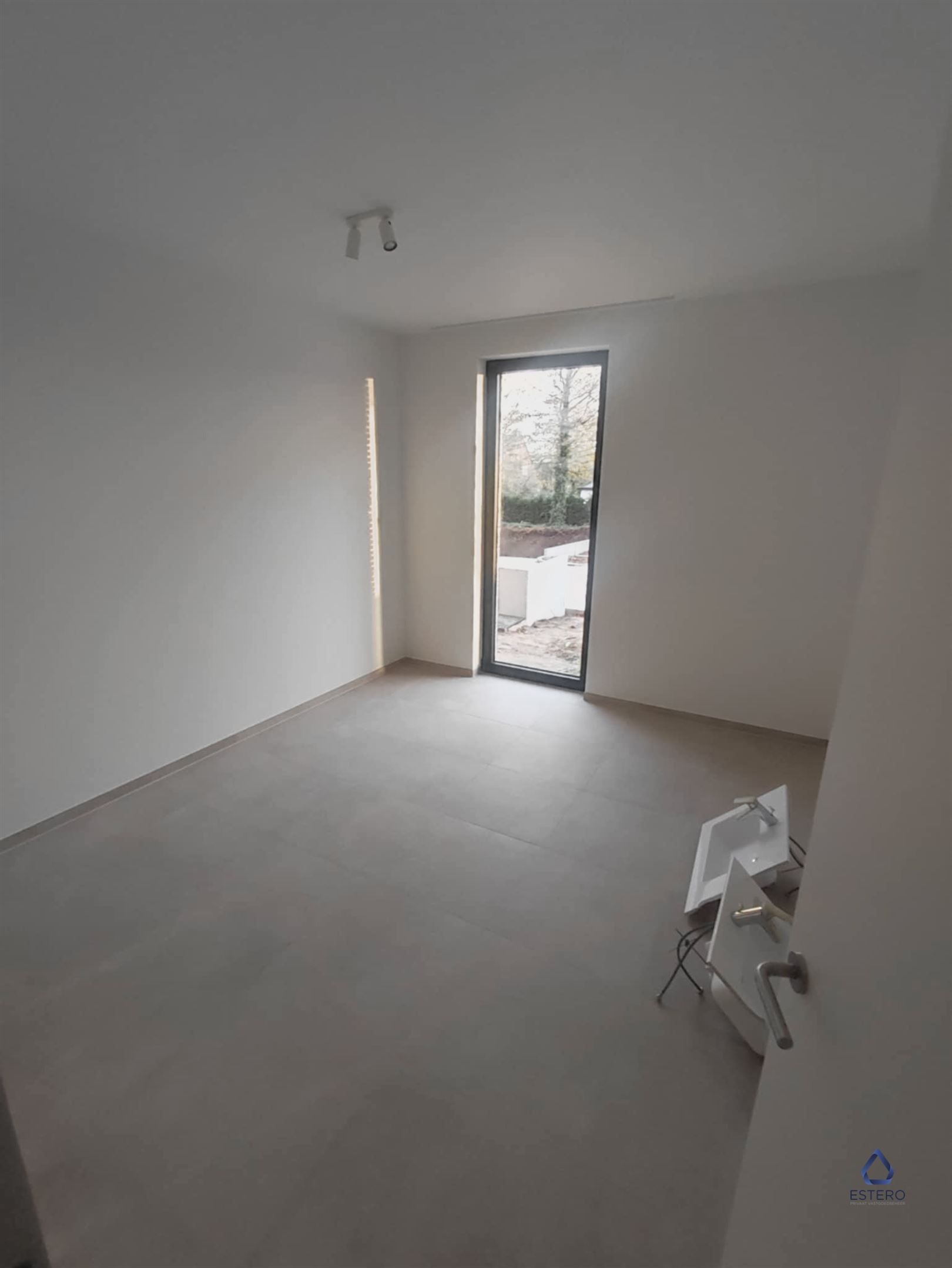 Energiezuinige nieuwbouwappartement met staanplaats en gemeenschappelijk zwembad foto 6