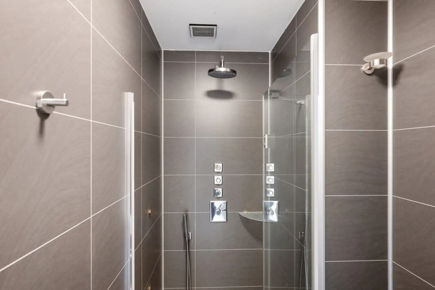 Rustig gelegen energie zuinige villa !!! foto 19