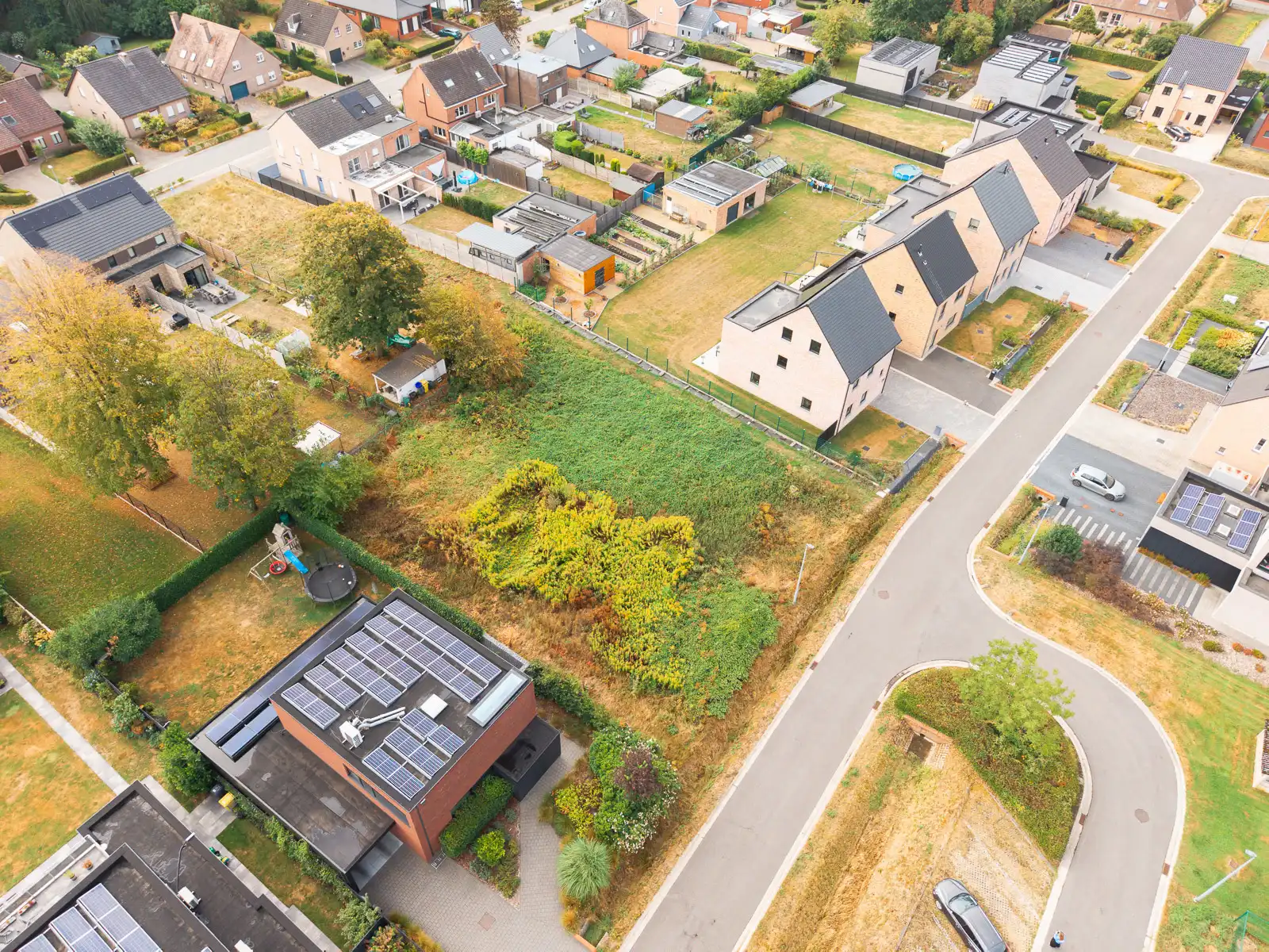 Bouwgrond van 579 m² in rustige wijk nabij station foto 7