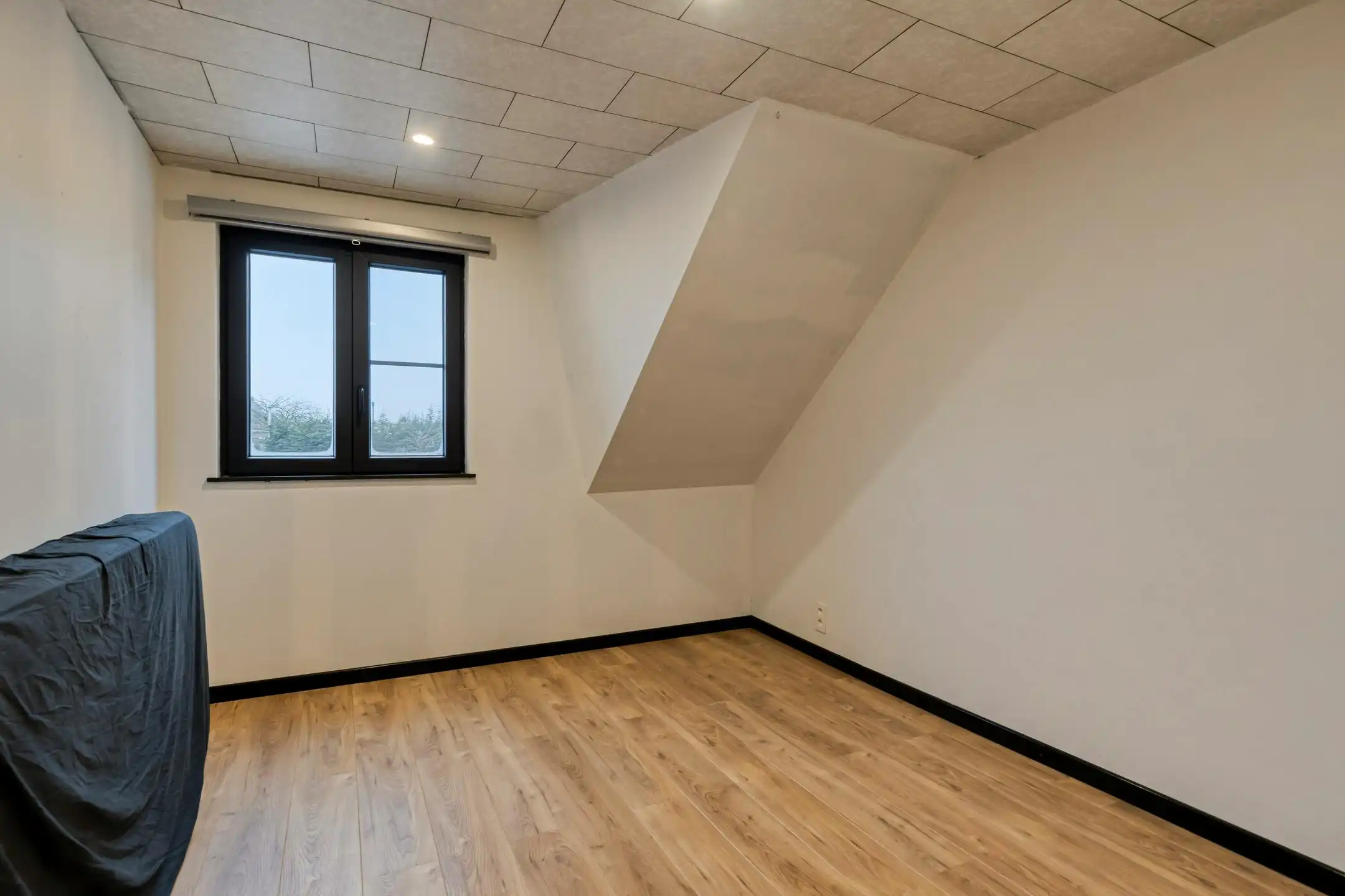 Ruime instapklare woning met 2 slaapkamers te koop in Leest foto 14