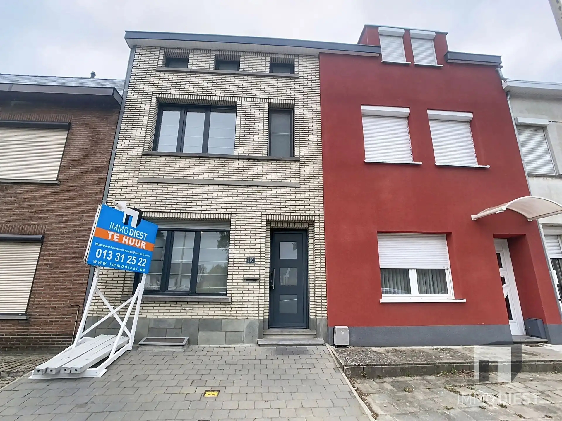 Gezinswoning nabij het centrum foto 2