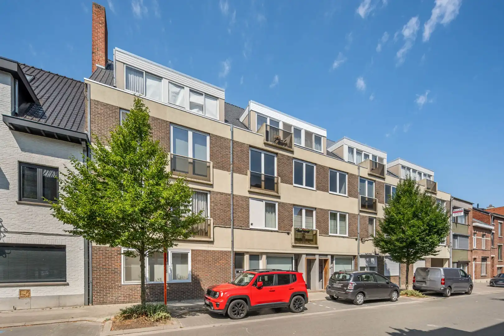 Instapklaar 3 slpk app., 117m², op wandelafstand van centrum foto 23