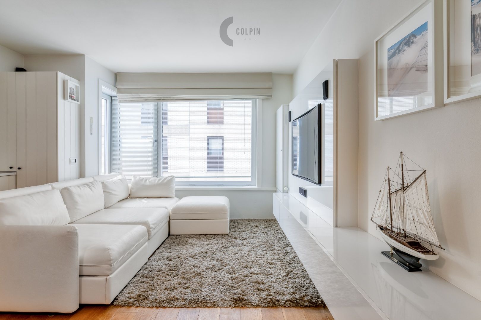 Smaakvol en instapklaar 2 slaapkamerappartement met zijdelings zeezicht foto 3