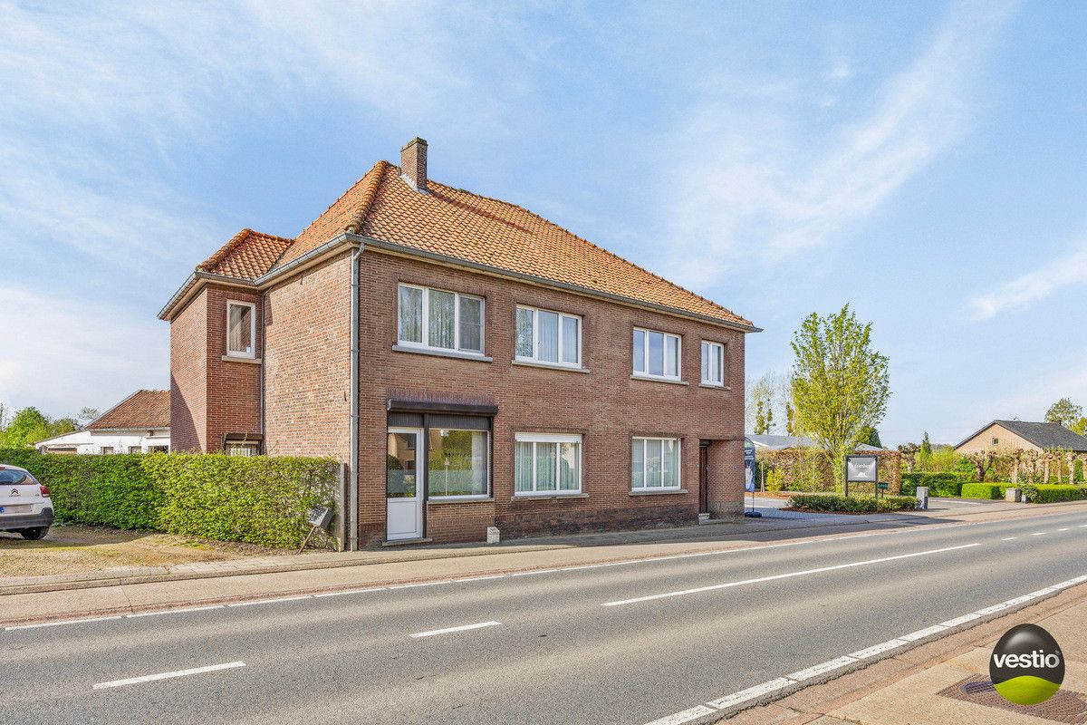 WONING MET DIVERSE INVULMOGELIJKHEDEN OP 10A28CA TE KLEINE SPOUWEN. foto 1