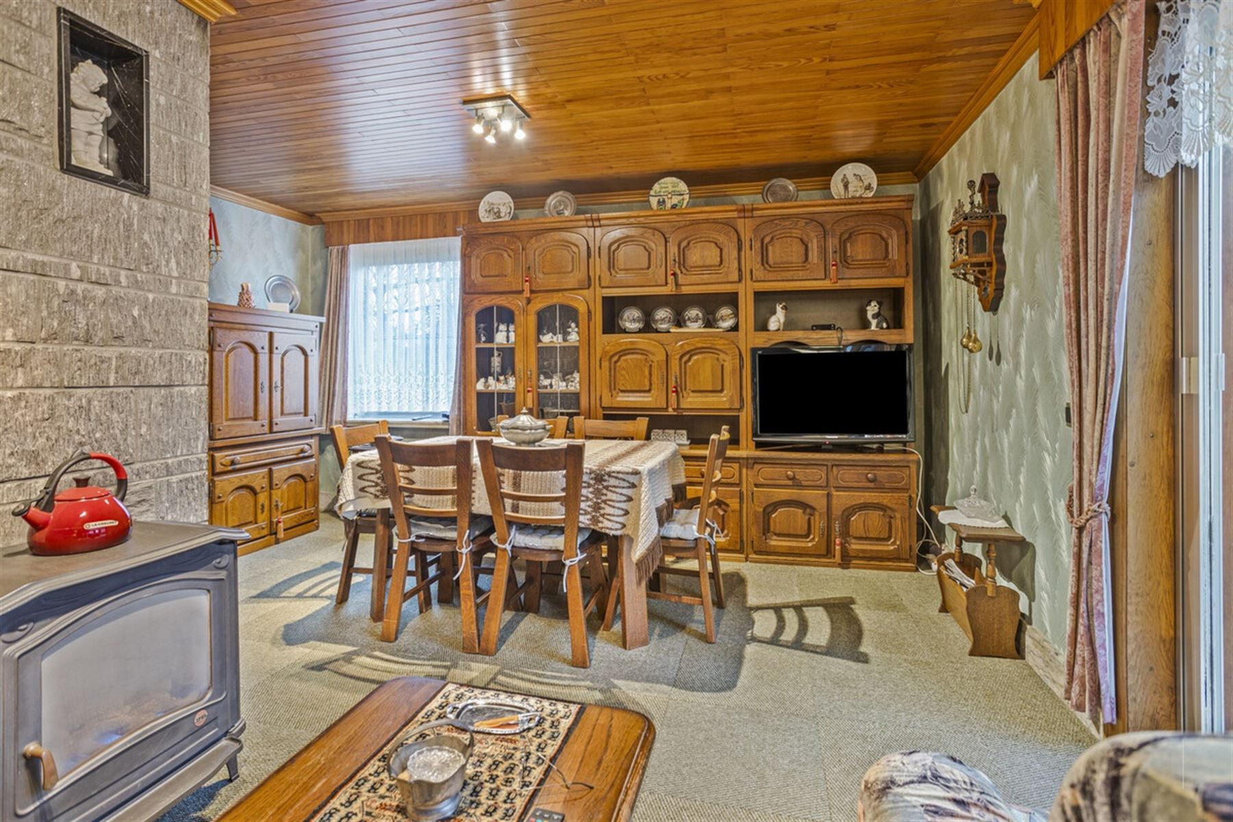 Halfopen bebouwing met 3 slaapkamers - op te frissen foto 7