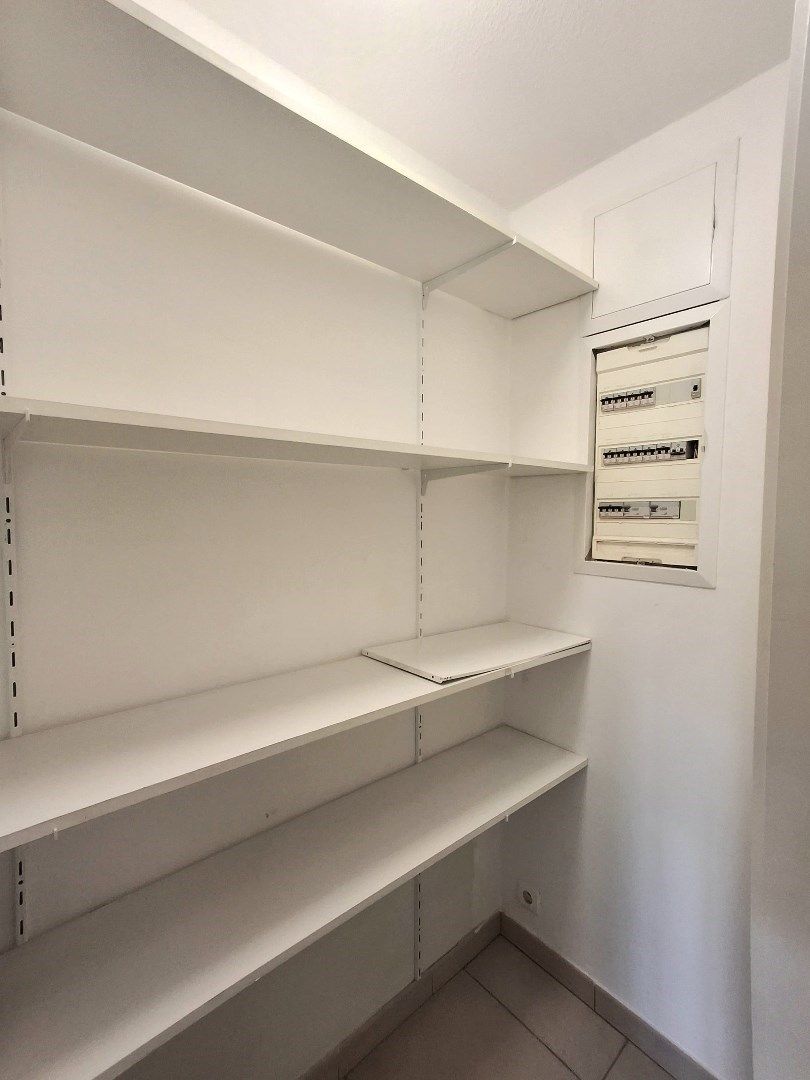 RECENT GERENOVEERD, CENTRAAL GELEGEN DUPLEX-APPARTEMENT MET 2 SLAAPKAMERS foto 9