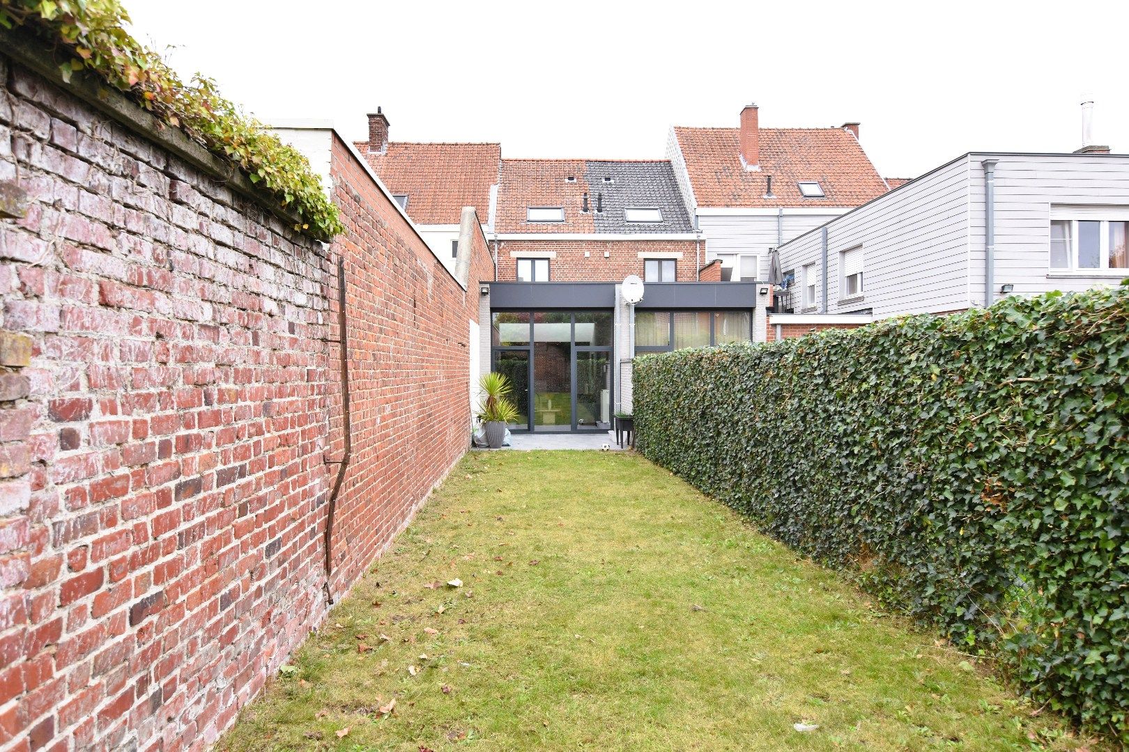 Mooi vernieuwde woning nabij centrum foto 12