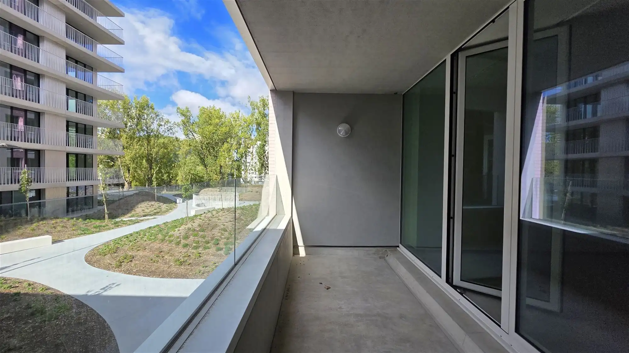 Nieuwbouw 1 slaapkamerappartement foto {{pictureIndex}}