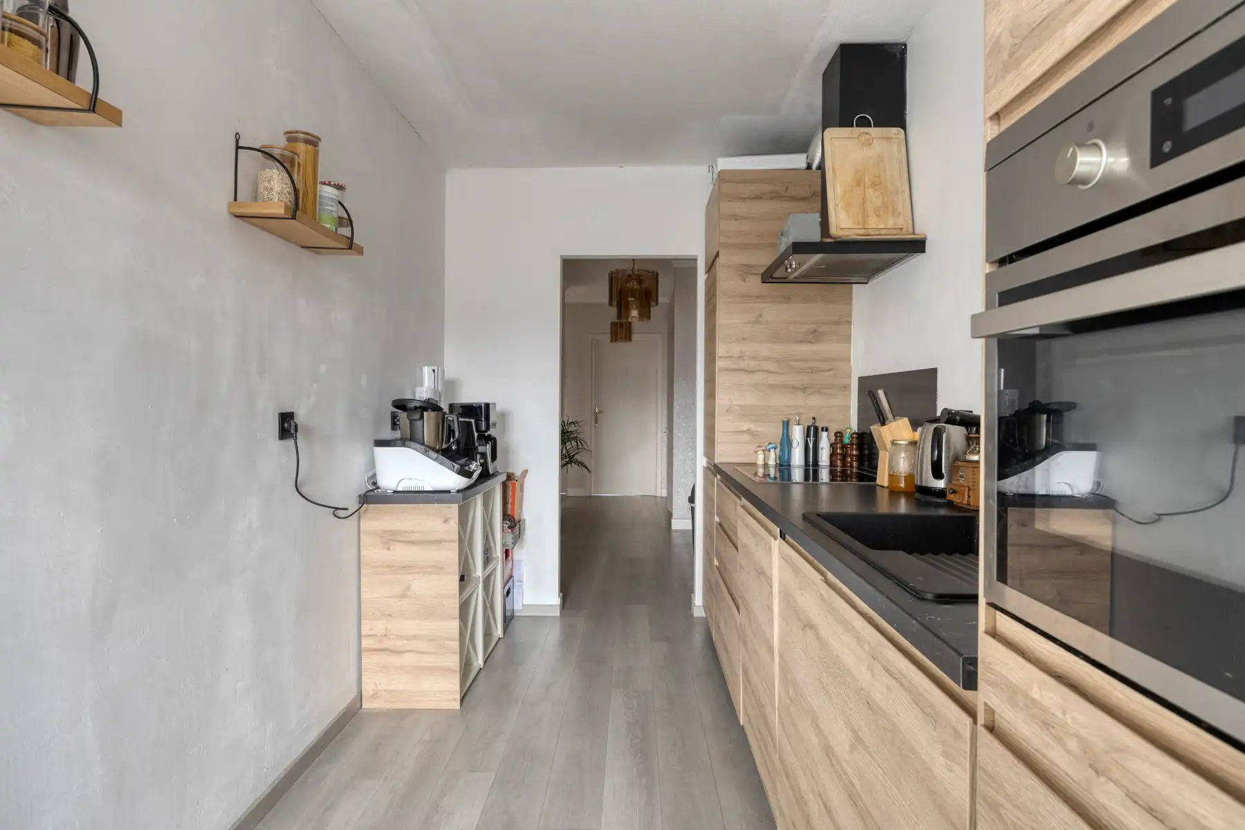 Appartement met 2 slaapkamers, terras, kelder (+ ev. garage) foto 8