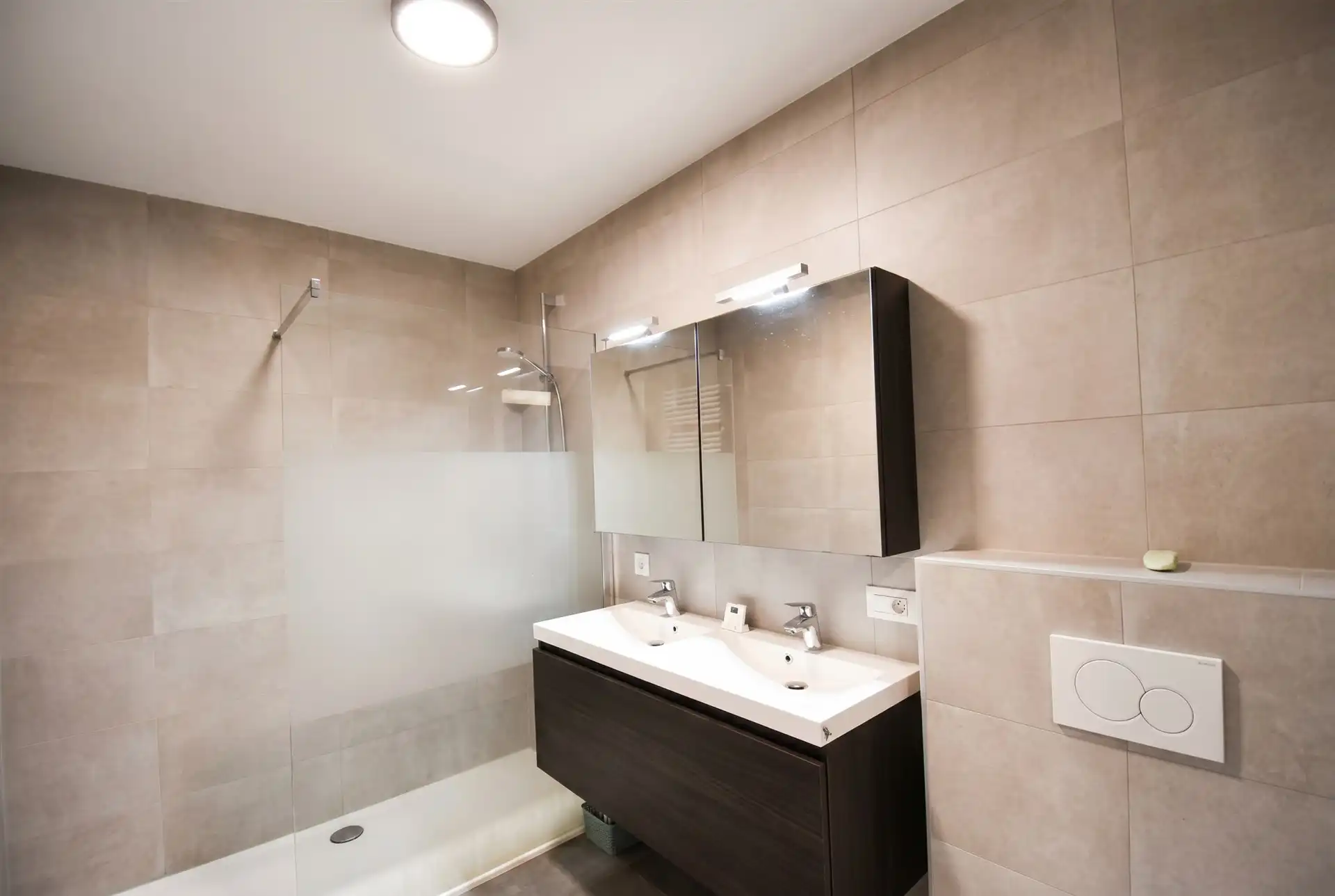 Duplex appartement met twee slaapkamers in Hamme  foto 7