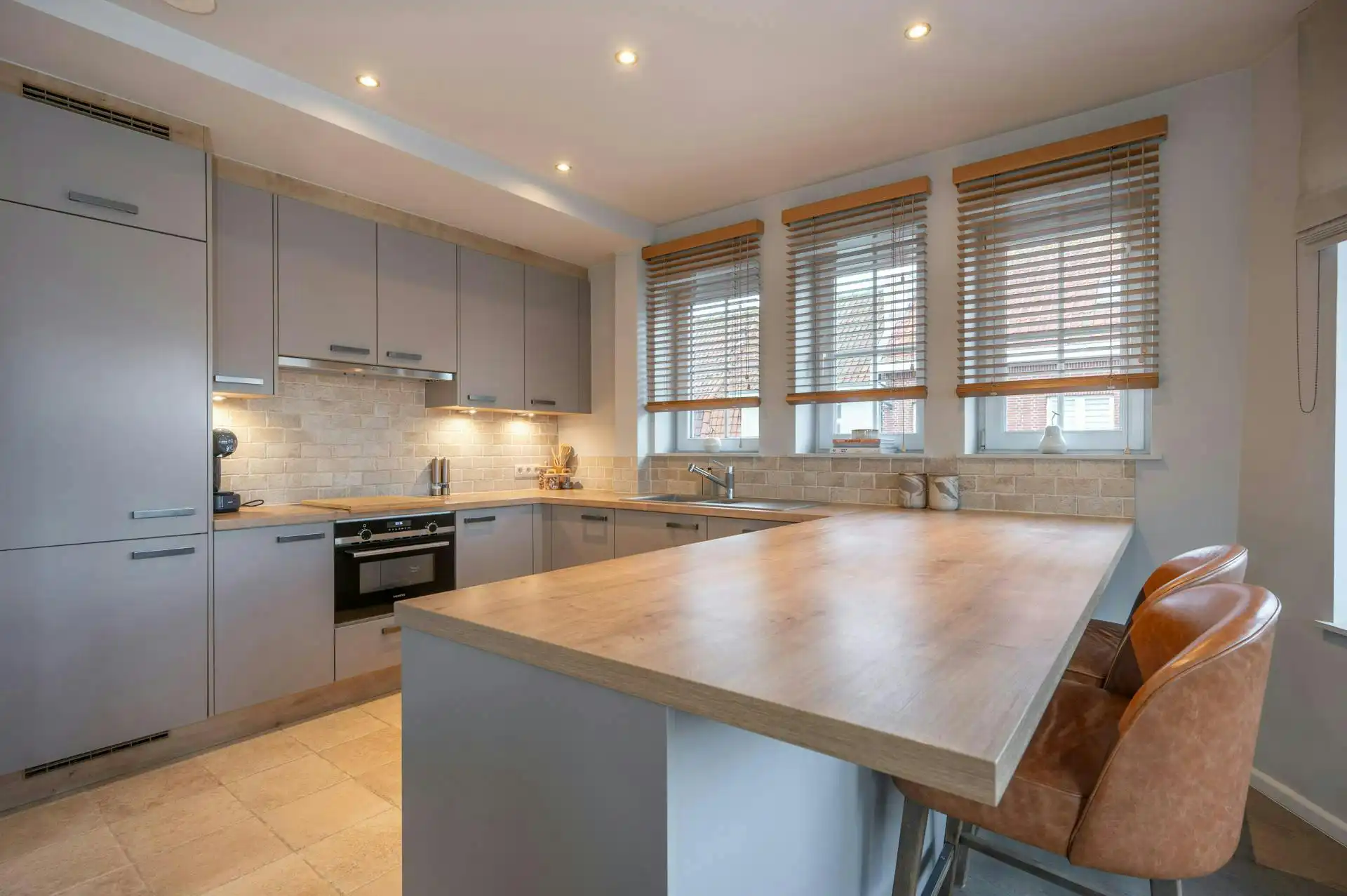 Knap appartement met twee slaapkamers te koop in Blankenberge foto 5