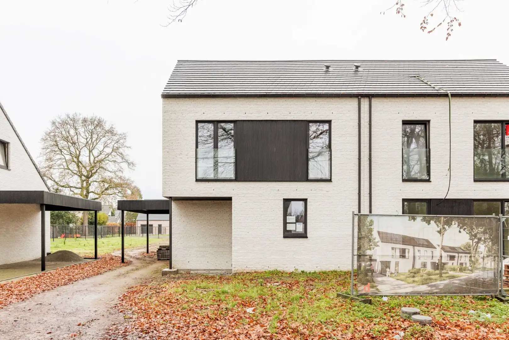 Energiezuinige halfopen bebouwing met ruime tuin foto {{pictureIndex}}