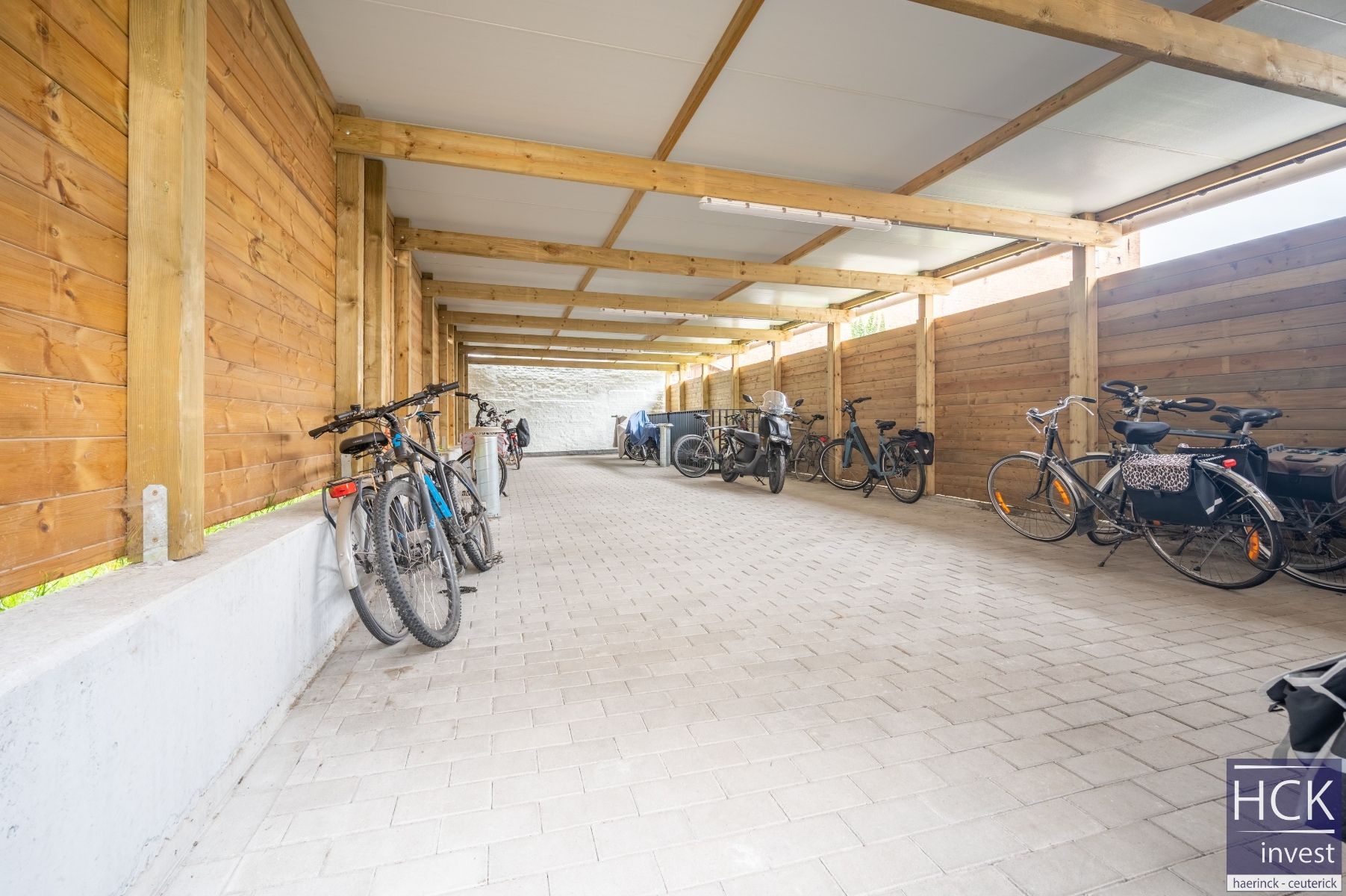DEINZE - Prachtig nieuwbouwapp. met 2 SLPK, terras én parkeerplaats foto 18