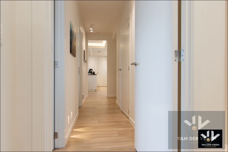 APPARTEMENT MET 2 SLAAPKAMERS “RESIDENTIE ZUIDZICHT” GELIJKVLOERS GRENZEND AAN BINNENTUIN foto 10