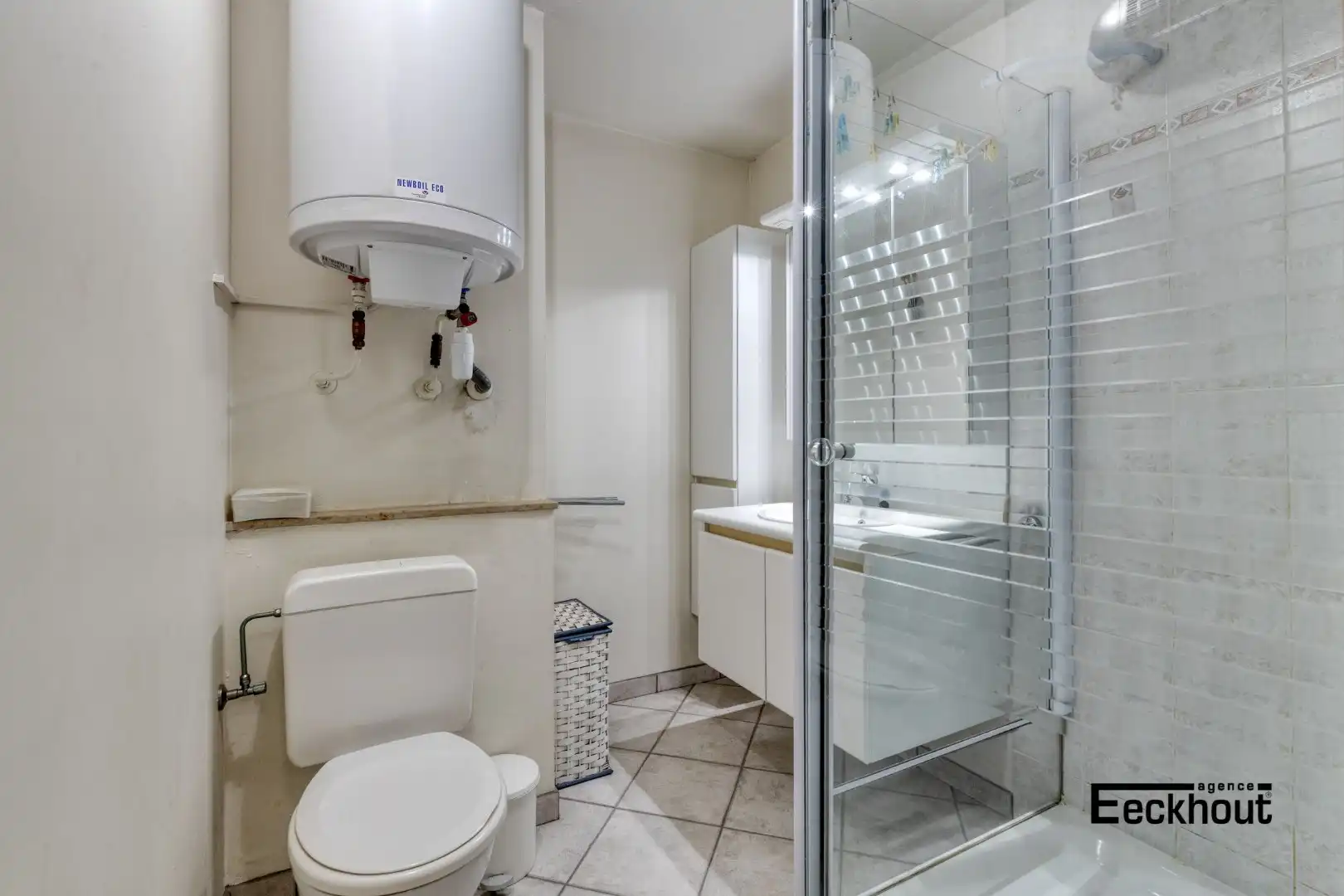 Charmant appartement met autostaanplaats in residentieel domein 'Blutsyde'. foto 9