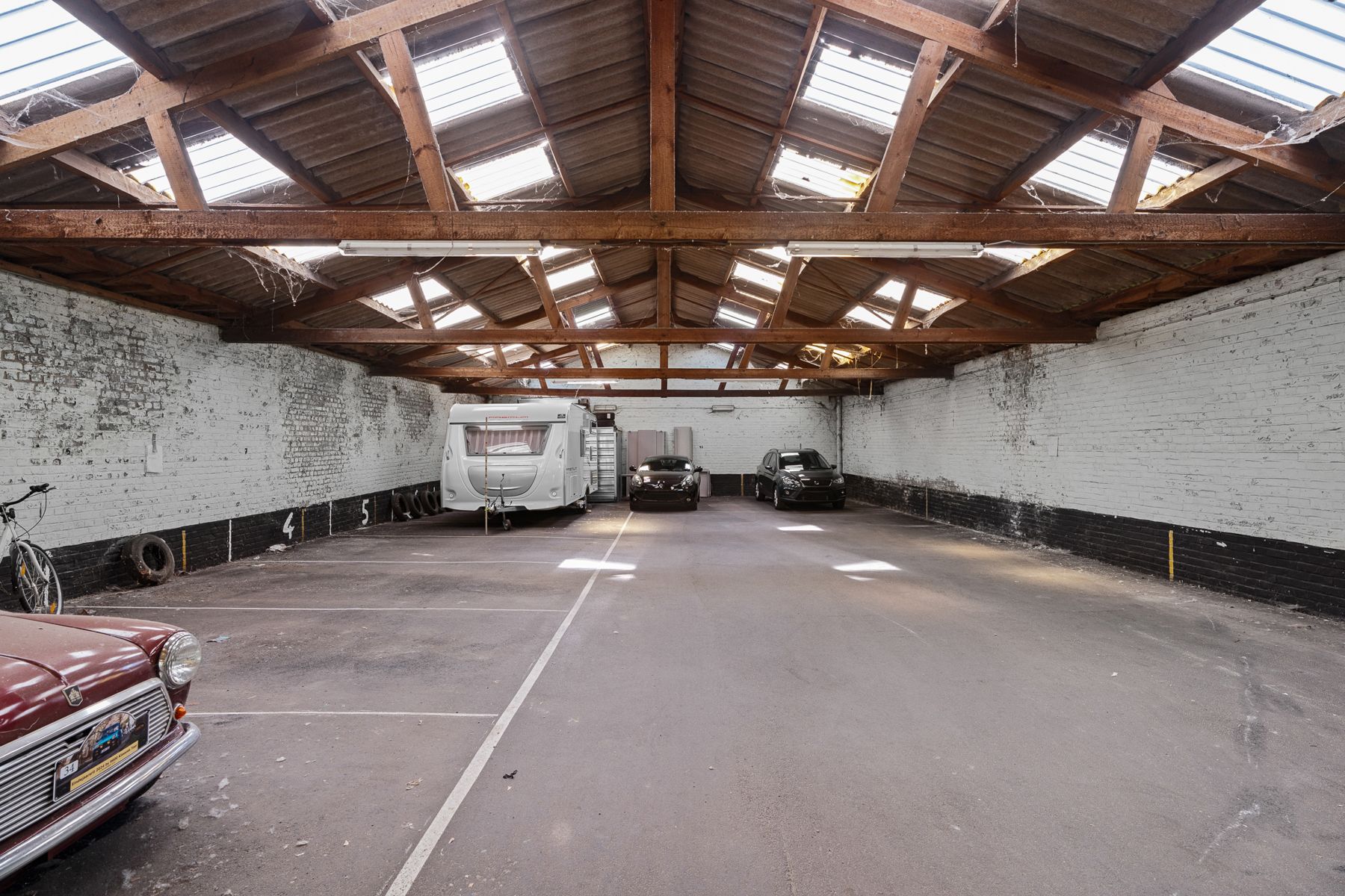 Ruime loods met talloze mogelijkheden – Ronse foto 2