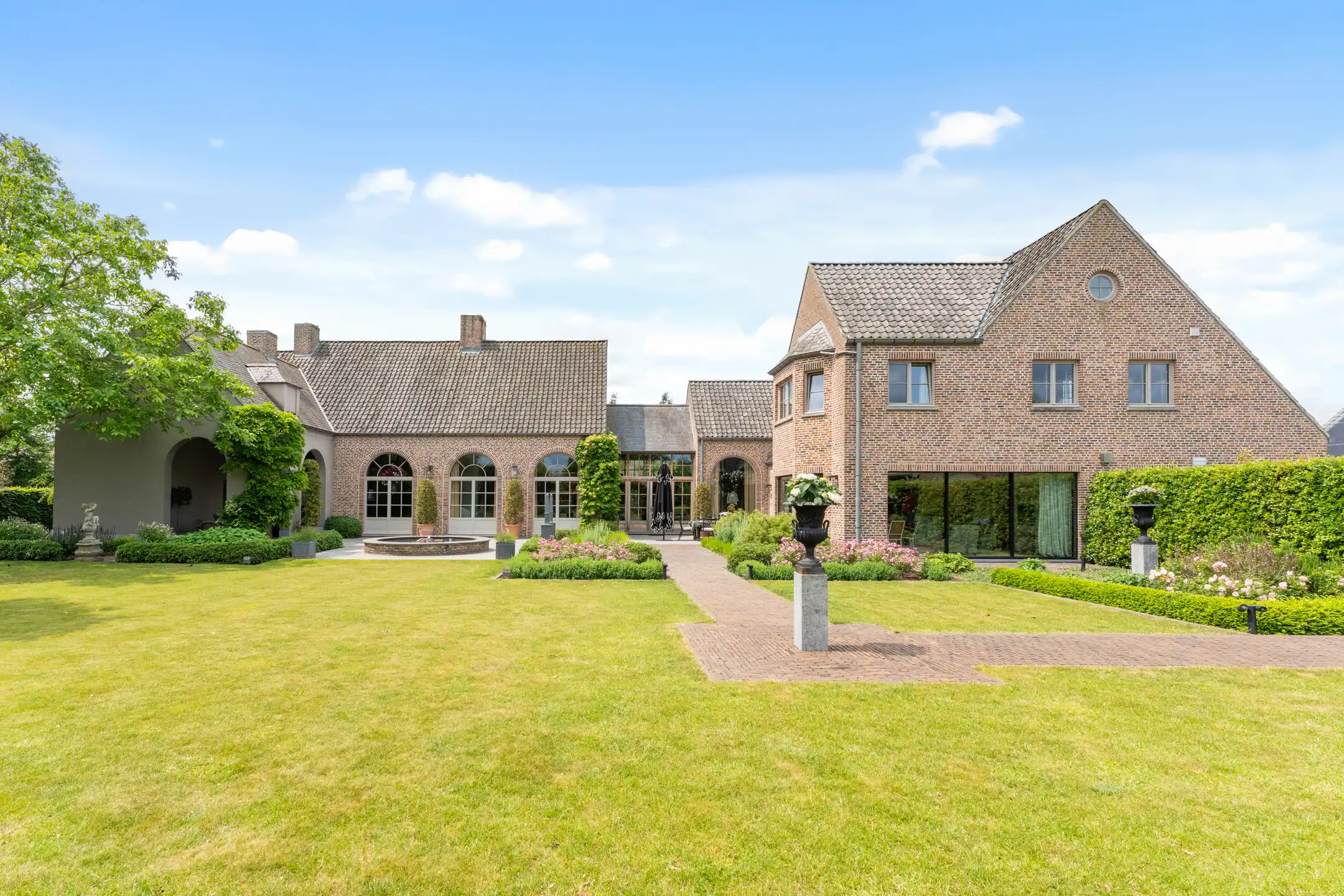 Magnifiek afgewerkt charmant landhuis.  foto 2