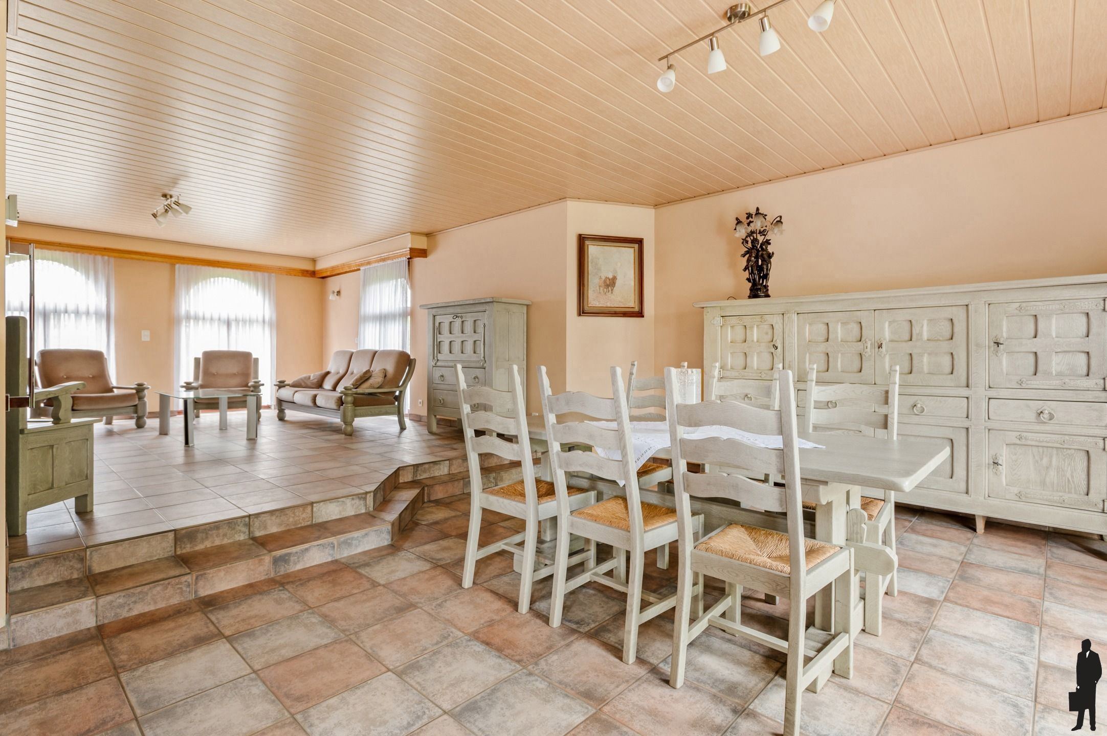 Provençaalse gelijkvloers villa op prachtig perceel van ca. 2.316 m² op de grens met Schilde. foto 8