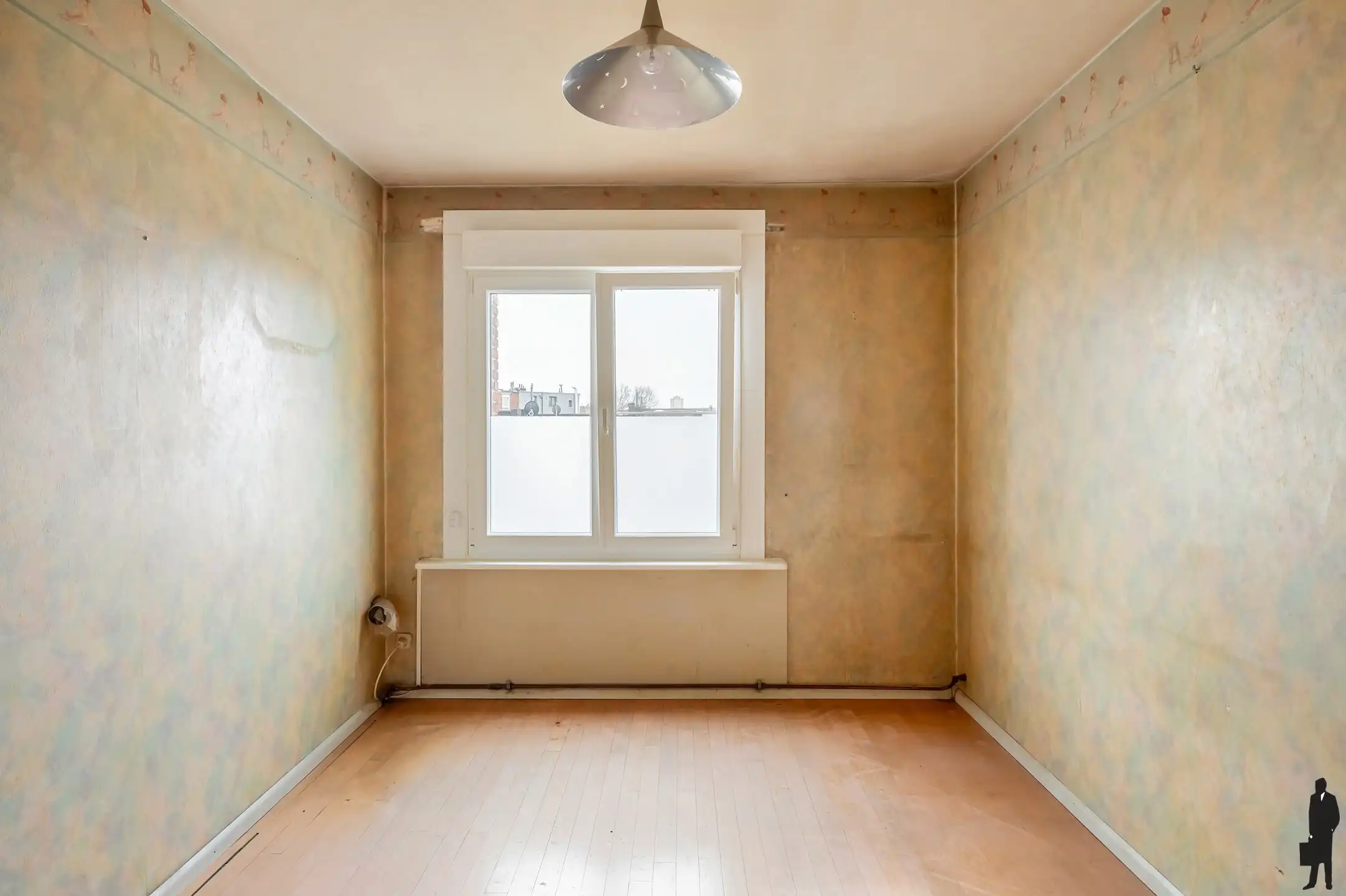 Ruim drie slaapkamer appartement te koop foto 9