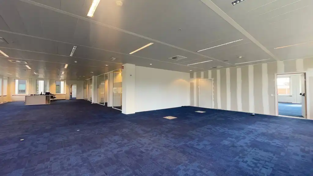 Instapklare kantoren te huur vlakbij E19 in Kontich foto 8