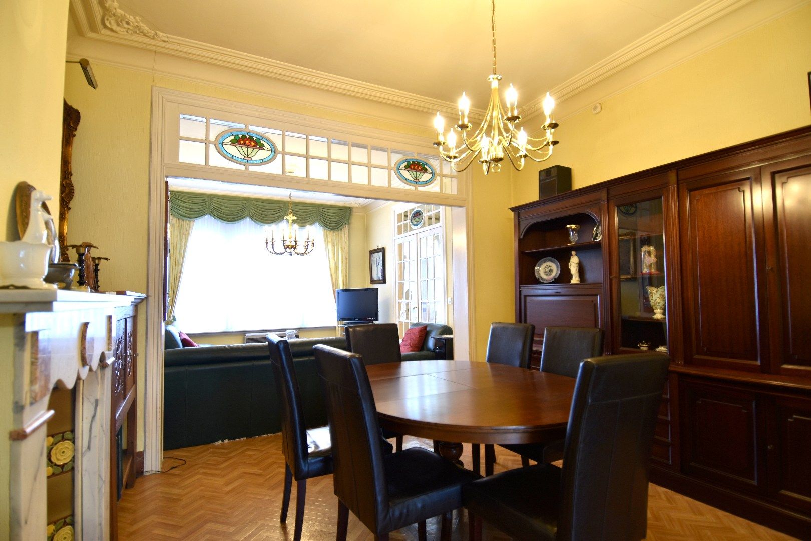 Sfeervolle gezinswoning met 4 slaapkamers, garage én tuin te koop in Kuurne-centrum foto 3