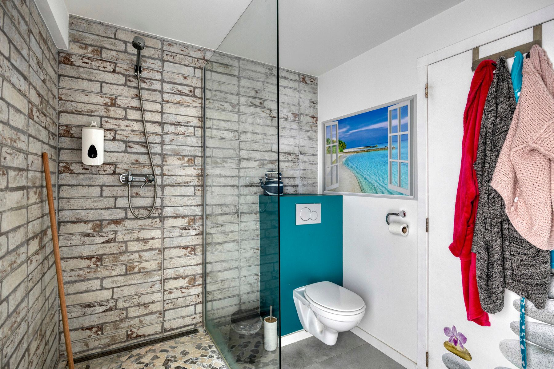 Volledig gerenoveerde, instapklare woning in groene omgeving foto 15