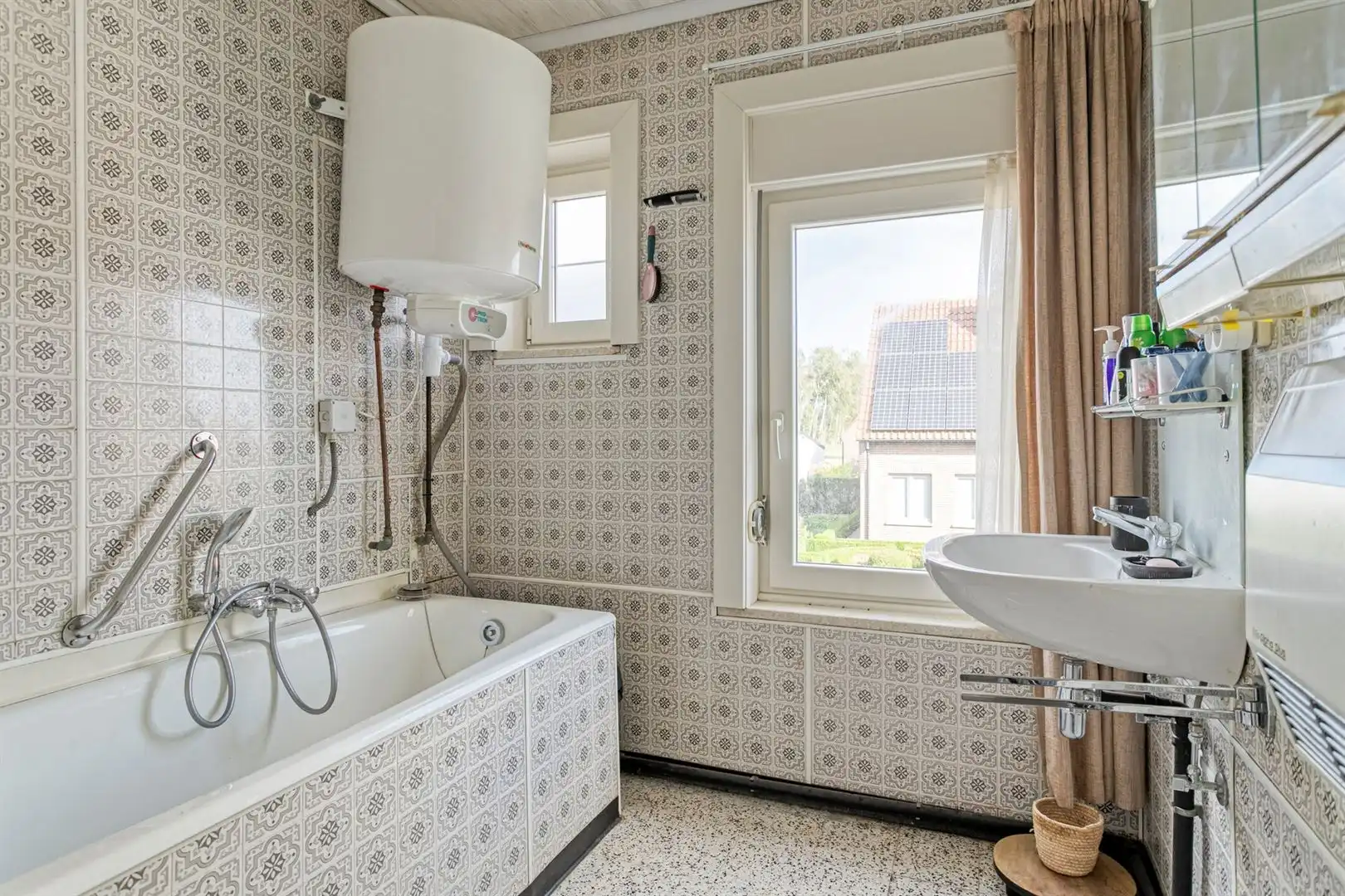 Te renoveren woning te Heurne foto 13