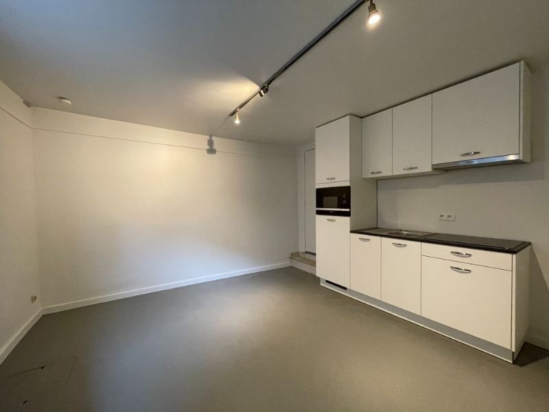Gerenoveerde studio nabij Citadelpark en Sint-Pietersstation - enkel studenten foto 4