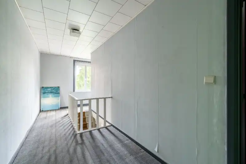 Zeer ruime, te renoveren woning met mogelijkse uitweg. foto 16