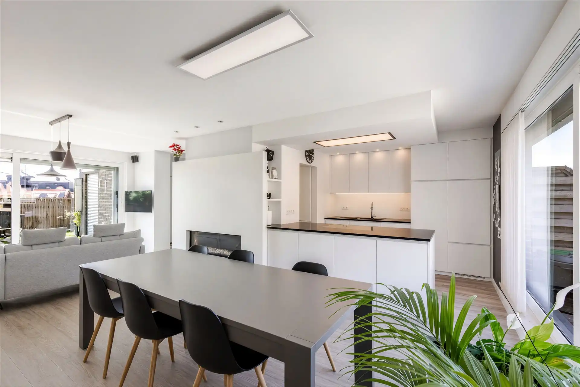 Luxueus en lichtrijk duplexappartement met terras van 27 m² foto 7