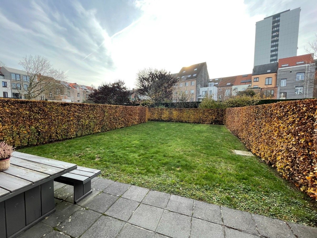 Instapklaar gelijkvloers appartement met tuin, garagebox en staanplaats nabij Groot Begijnhof foto 14