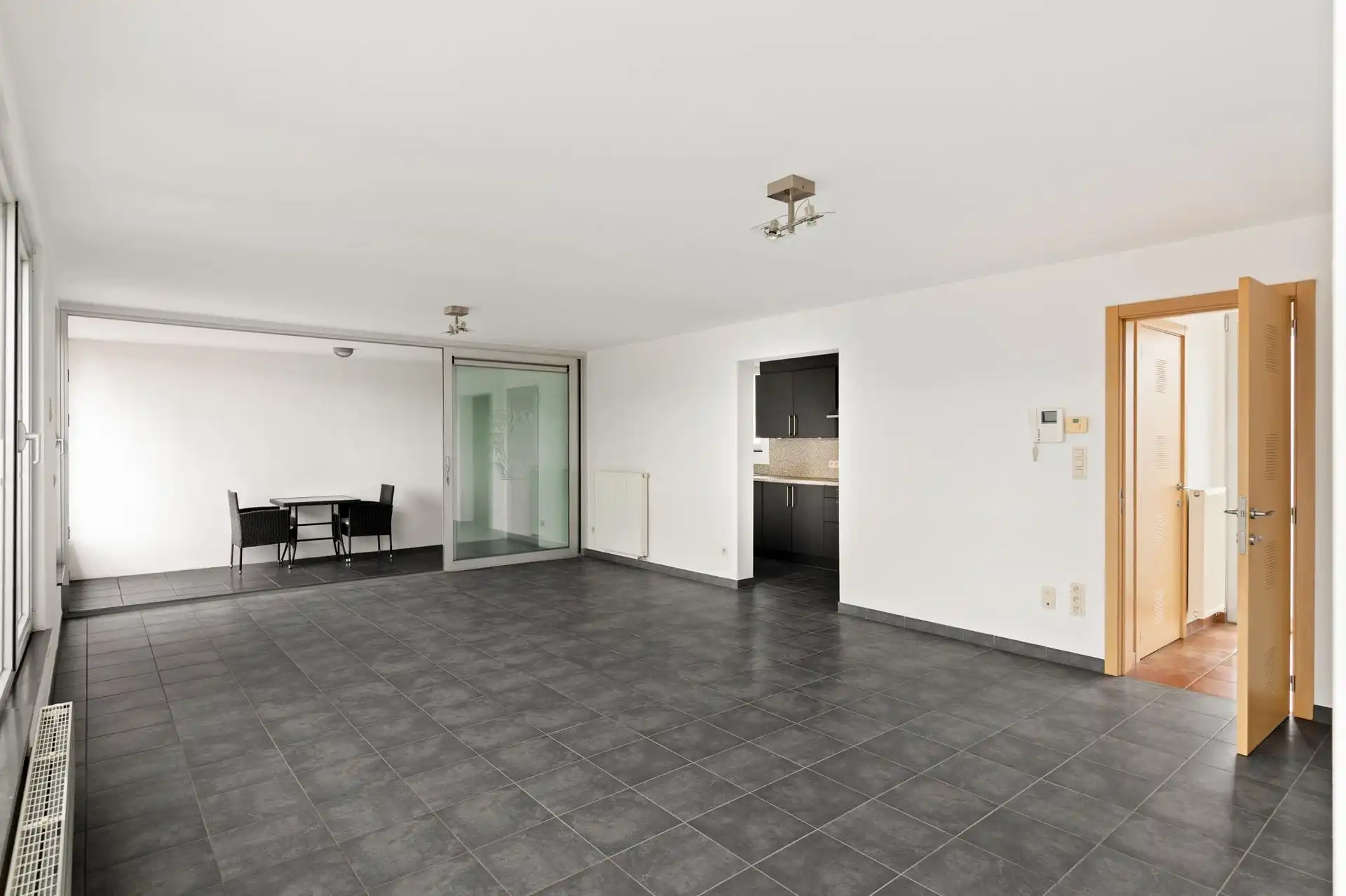 DUPLEXAPPARTEMENT MET 3 SLPK EN AUTOSTAANPLAATS foto 5