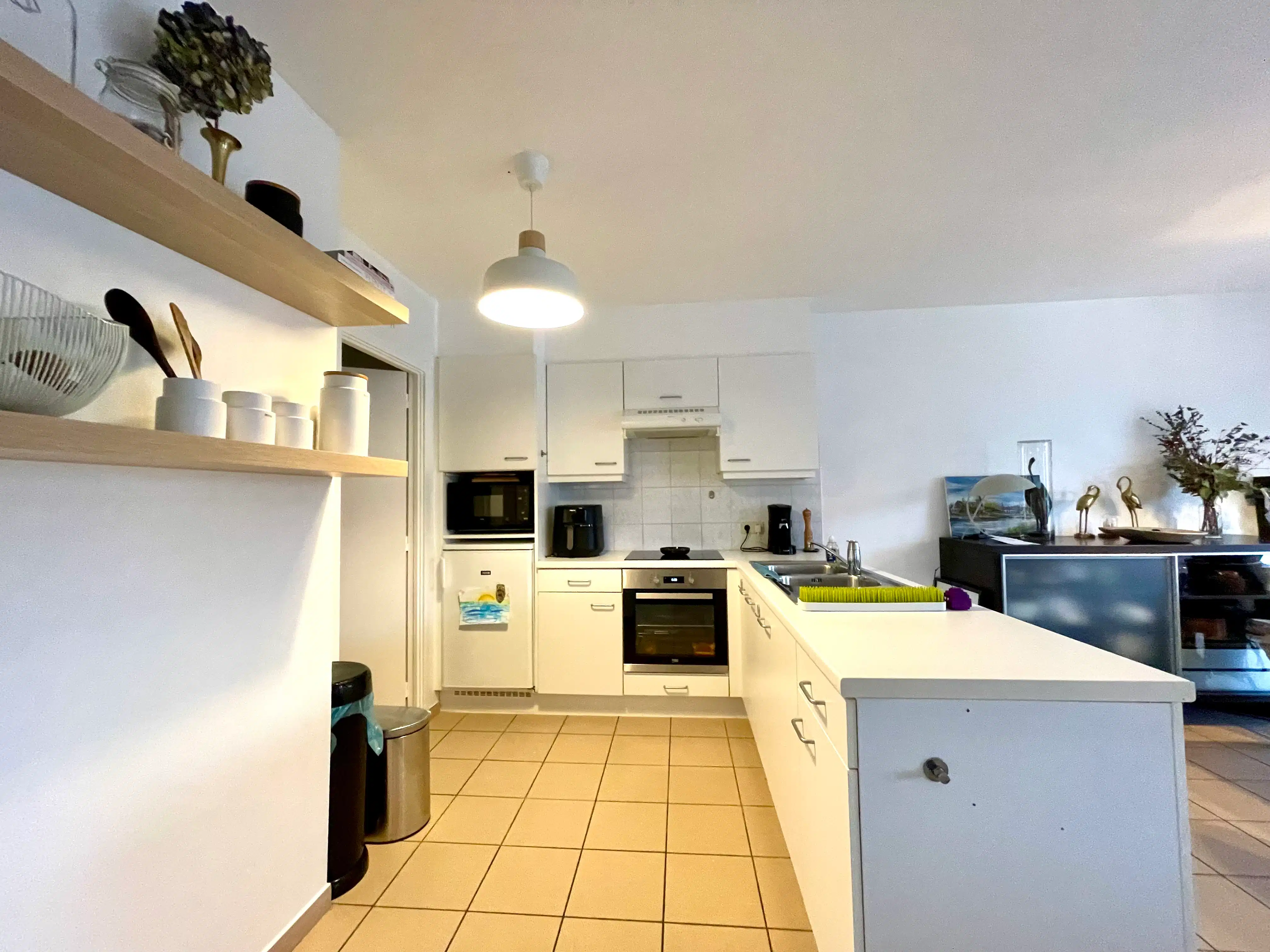 Lichtrijk appartement met zicht op het Groenplein foto 8