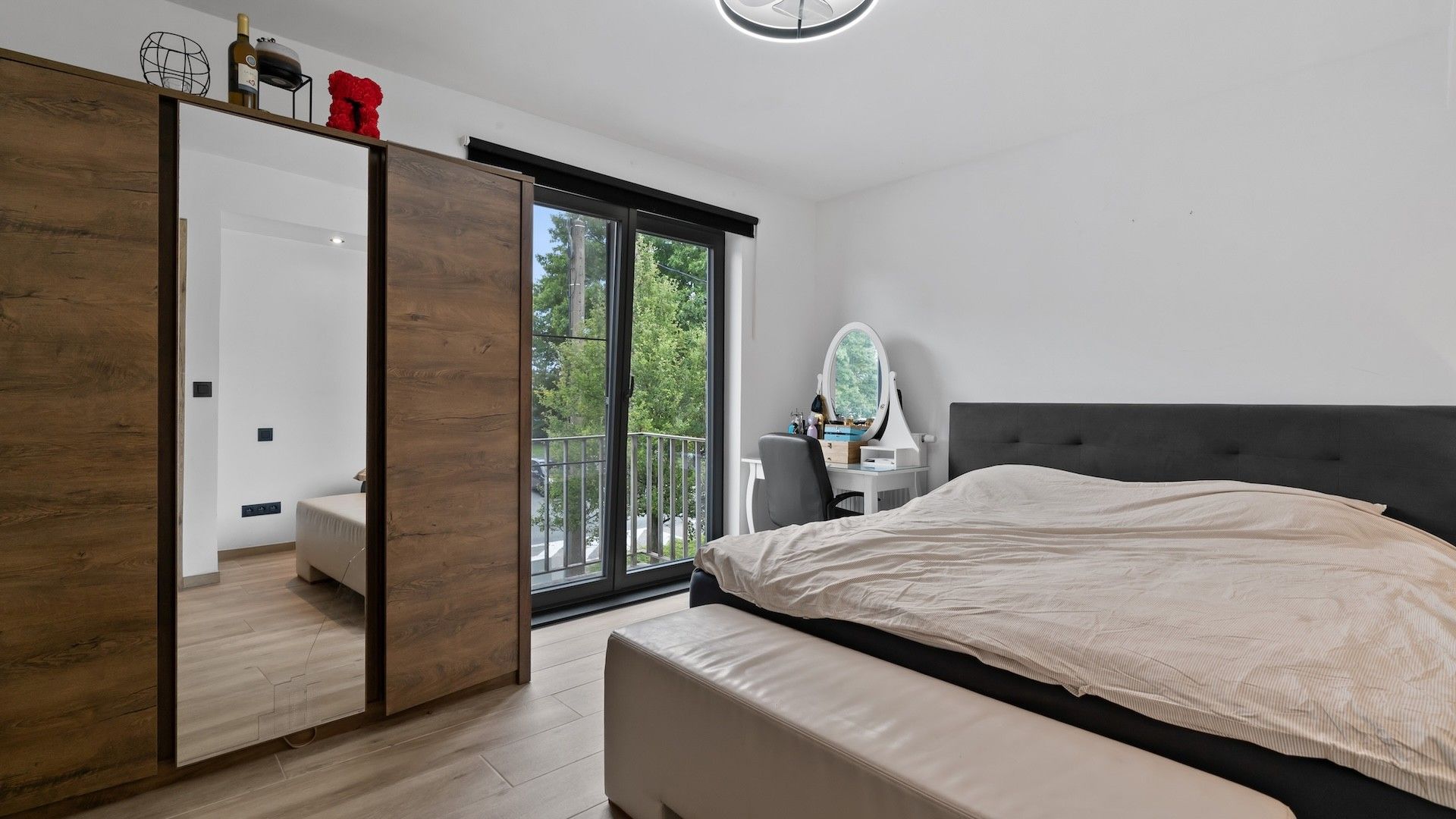 Instapklaar 3-slpkr appartement met ruim terras en zeer gunstige EPC-score foto 9