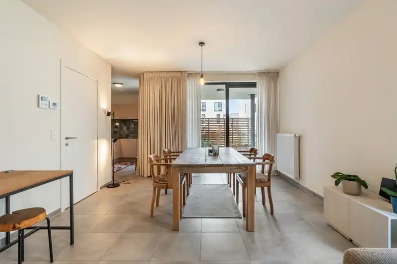 Recent en energiezuinig, gelijkvloers appartement met tuin, autostaanplaats en berging foto 5