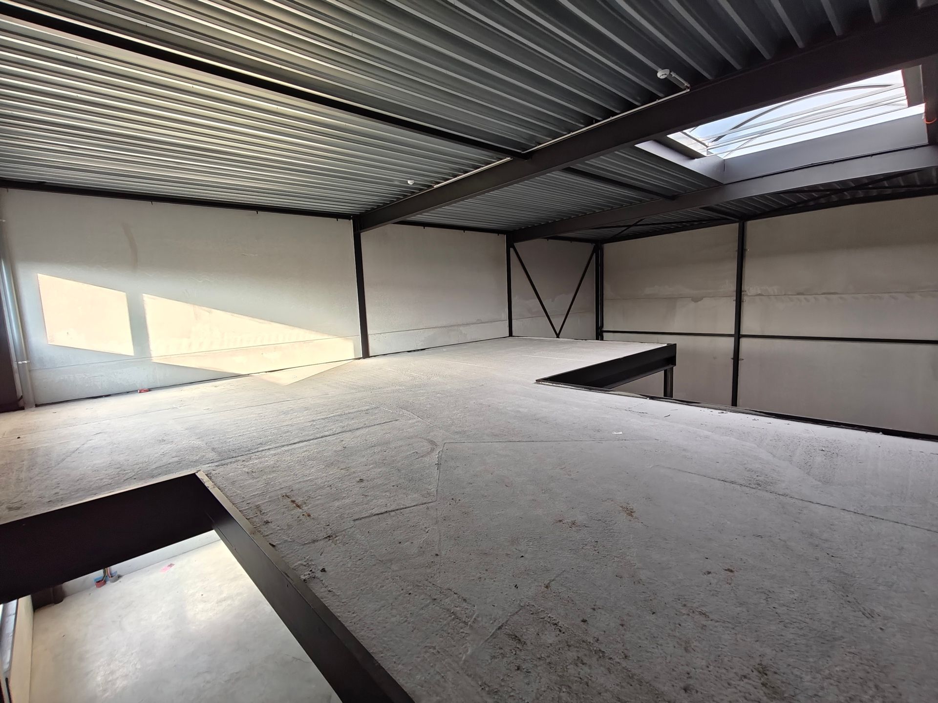 Te Huur Kmo -Unit (D) te Wilrijk foto 5