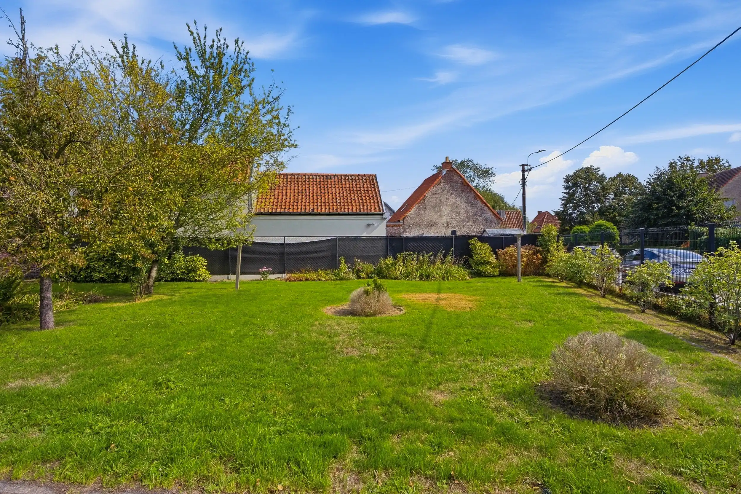 Te renoveren woning met tal van mogelijkheden foto 31