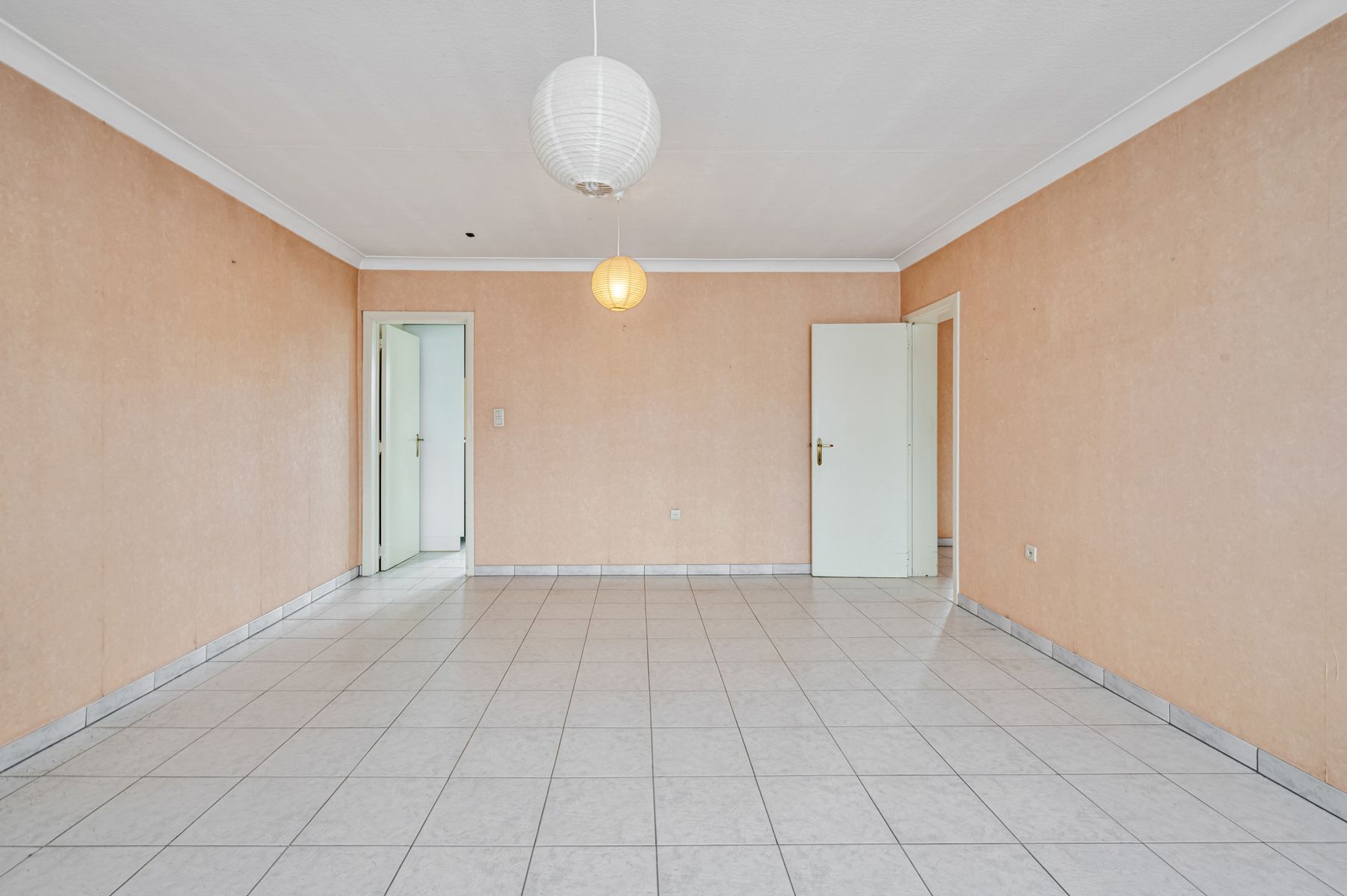 Op te frissen appartement met 2 slaapkamers en terras foto 4